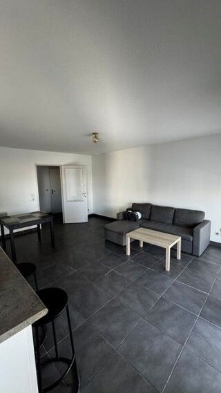  Appartement à louer 3 pièces 64 m²