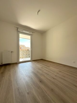  Appartement à louer 3 pièces 66 m²
