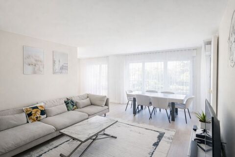   4 Pi�ces Appartement - 4 pi�ce(s) - 81 m�