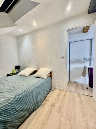  Appartement à louer 2 pièces 32 m²