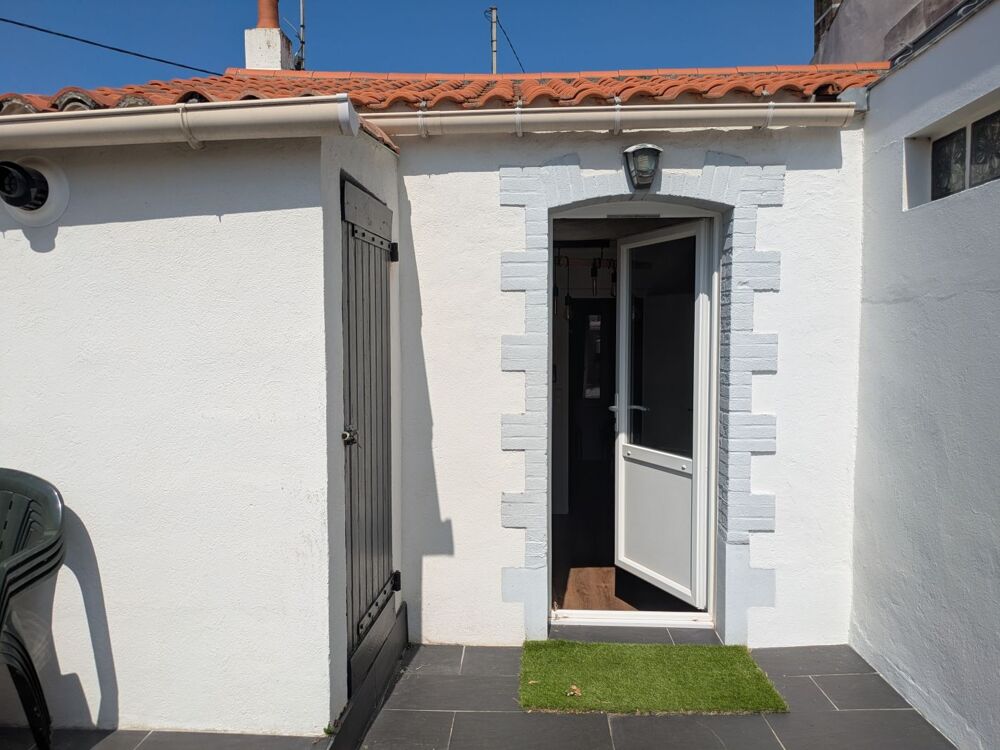 Maison Proche port Olonna