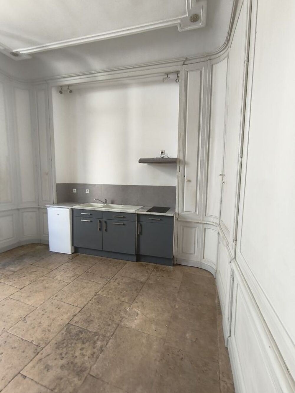 Location Appartement 1 Pièce Nimes