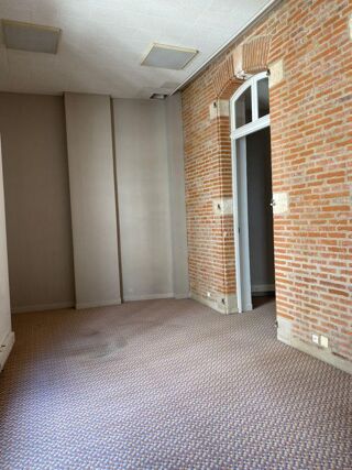   Local commercial Bureau Albi