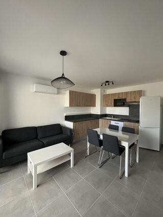 Appartement à louer 2 pièces 44 m²