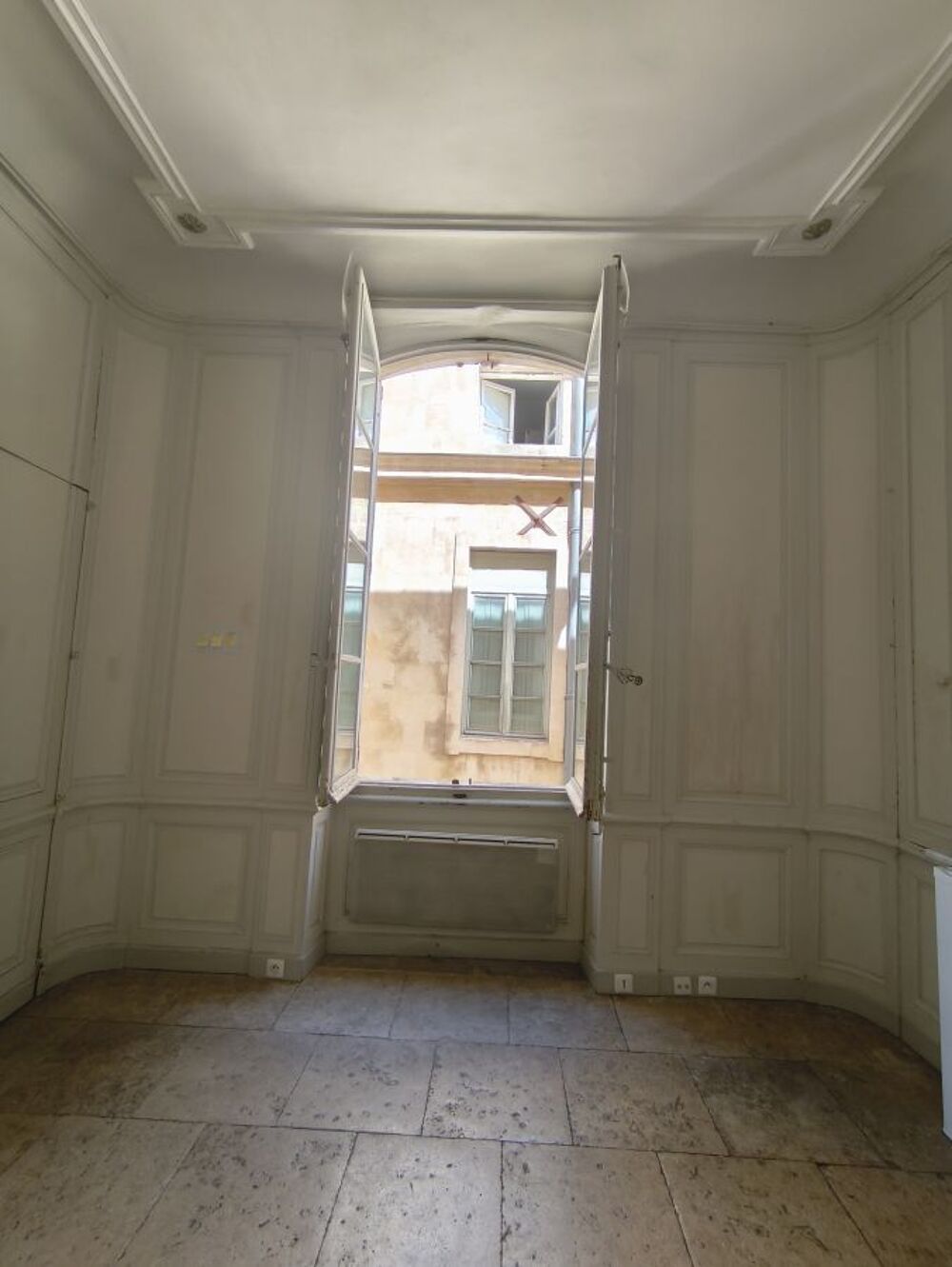 Location Appartement 1 Pièce Nimes