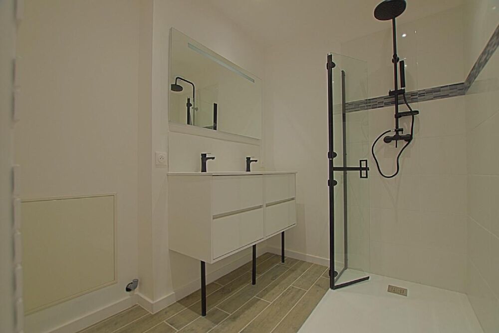 Vente Maison Maison Rue piétonne, centre ville, parking Les sables d'olonne