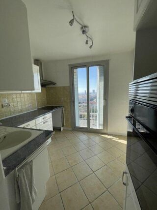  Appartement à louer 3 pièces 56 m²