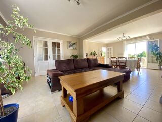  Maison � vendre 7 pi�ces 198 m�