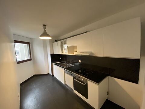   3 Pi�ces Appartement - 3 pi�ce(s) - 71 m�