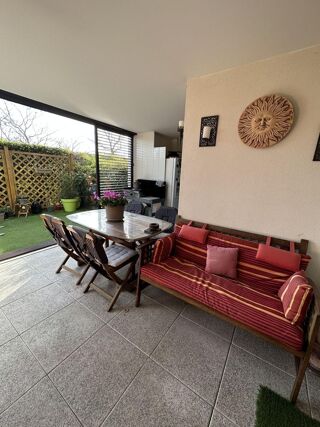  Appartement à louer 3 pièces 85 m²