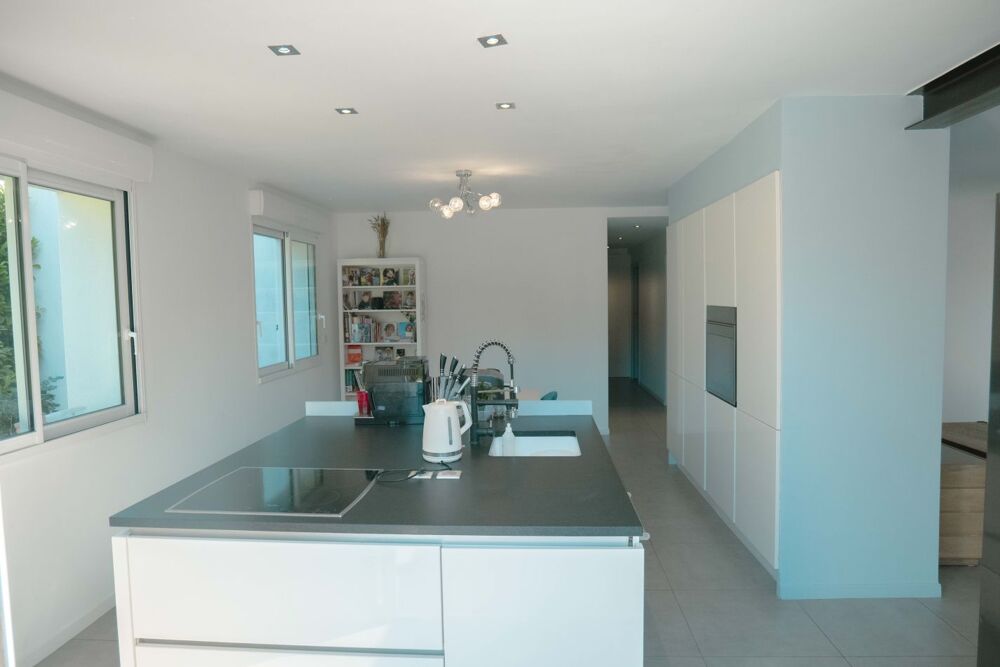 Vente Maison Villa de standing avec piscine Lezignan la cebe