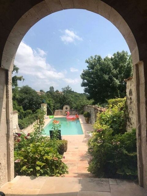   Maison de village 3993-Demeure de caract�re Maison - 12 pi�ce(s) - 430 m�