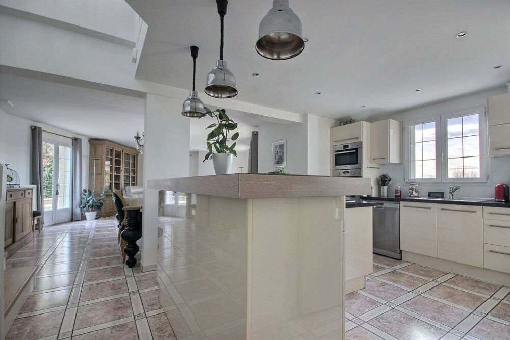  vendre  Maison Saint-Bonnet-les-Oules (42330)