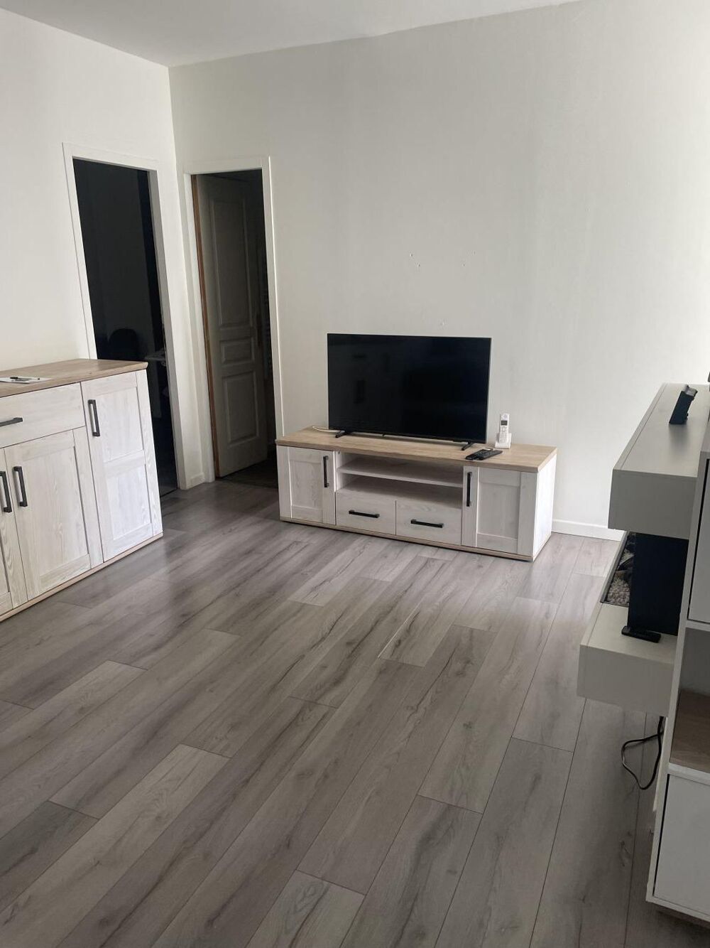 Location Appartement 3 Pièces Saint florent sur auzonnet