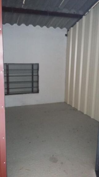  Parking / Garage à louer 1 pièce 5 m²