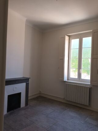  Appartement  louer 4 pices 107 m
