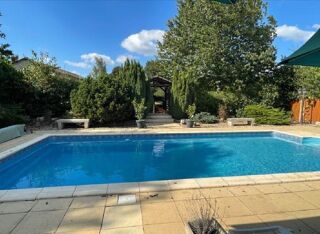  Maison � vendre 10 pi�ces 305 m�