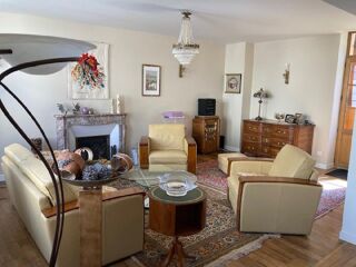  Maison  vendre 6 pices 208 m