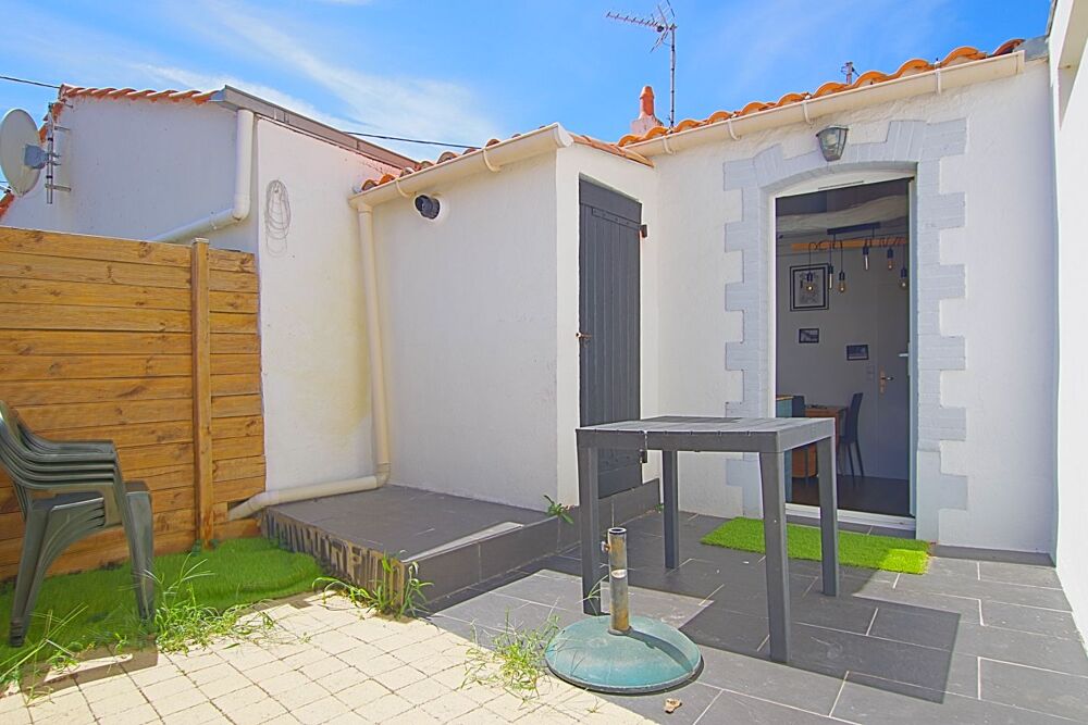 Maison Proche port Olonna