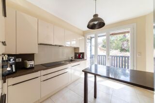  Maison � vendre 8 pi�ces 180 m�