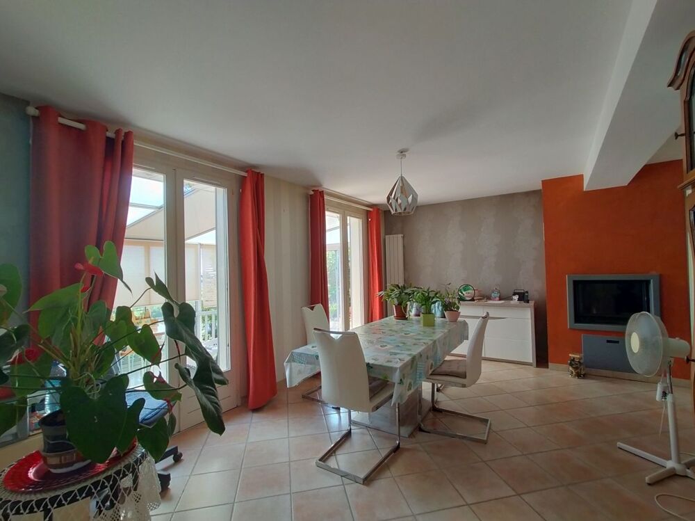 Vente Maison Maison ref.7276 sous-sol véranda Crennes sur fraubee