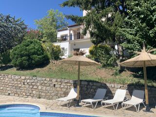  Maison � vendre 9 pi�ces 184 m�