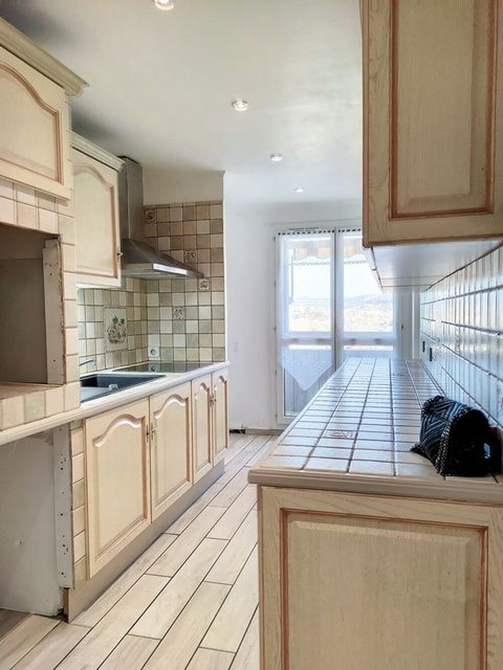 Vente Appartement 5 Pièces 94m² avec 2 balcons Marseille 11