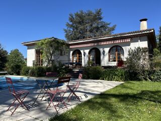  Maison � vendre 7 pi�ces 205 m�