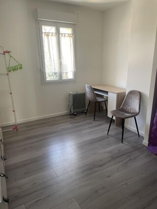  Appartement à louer 3 pièces 57 m²