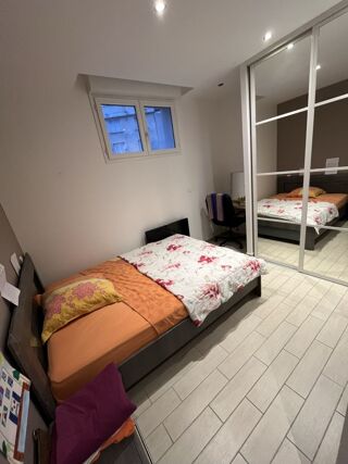  Appartement à louer 3 pièces 65 m²