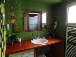  Appartement à louer 3 pièces 75 m²