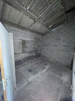  Parking / Garage � louer 1 pi�ce 95 m�