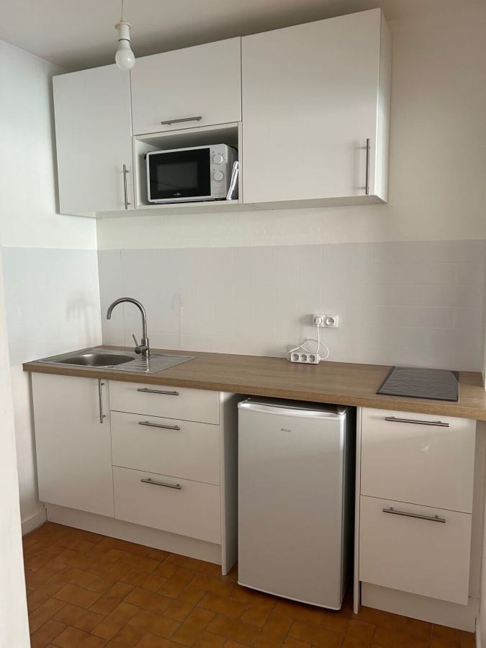 Location Appartement 1 Pièce meublé Nimes