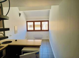  Appartement à louer 2 pièces 35 m²