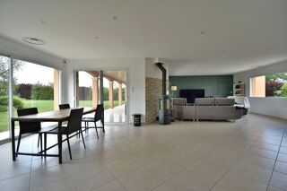  Maison � vendre 8 pi�ces 210 m�
