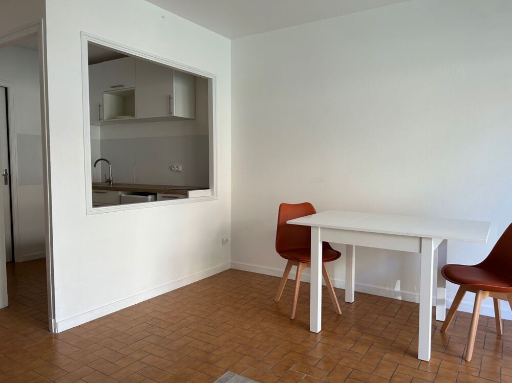 Location Appartement 1 Pièce meublé Nimes