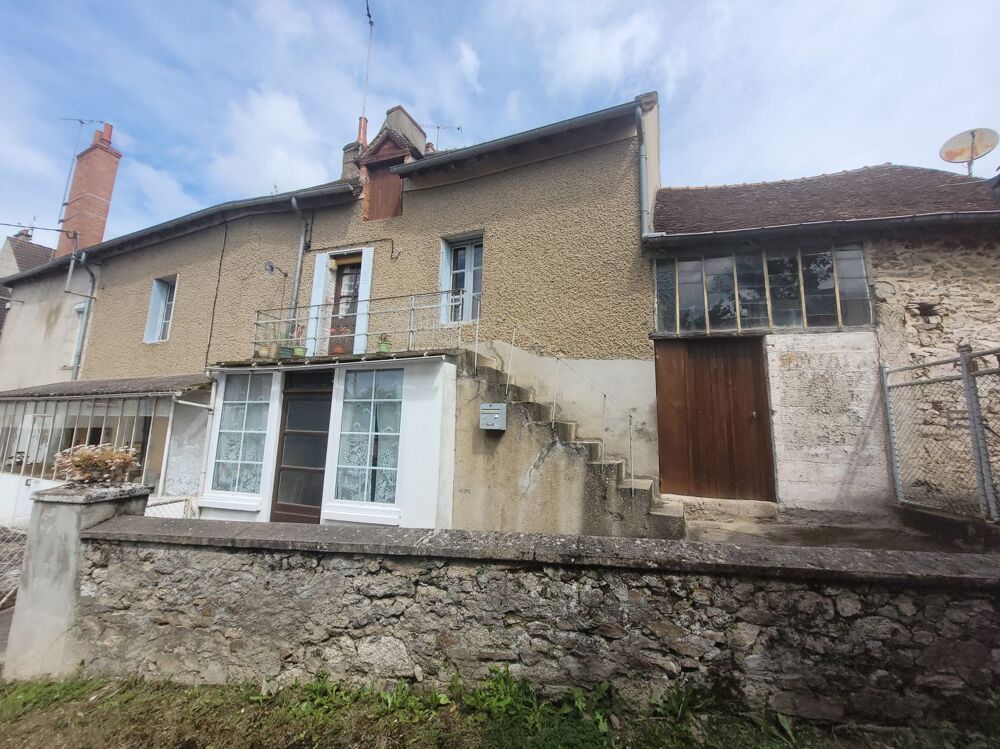 Maison 8 pièces 138 m² · à Boussac · 138 m² · 62 500 €