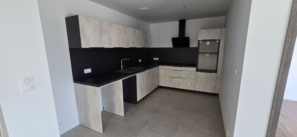 Location Appartement 3 Pièces APPARTEMENT A Ajaccio