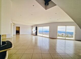  Maison � vendre 7 pi�ces 205 m�
