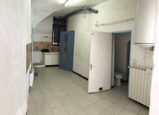  Immeuble à vendre 8 pièces 140 m²