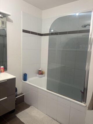  Appartement à louer 2 pièces 45 m²