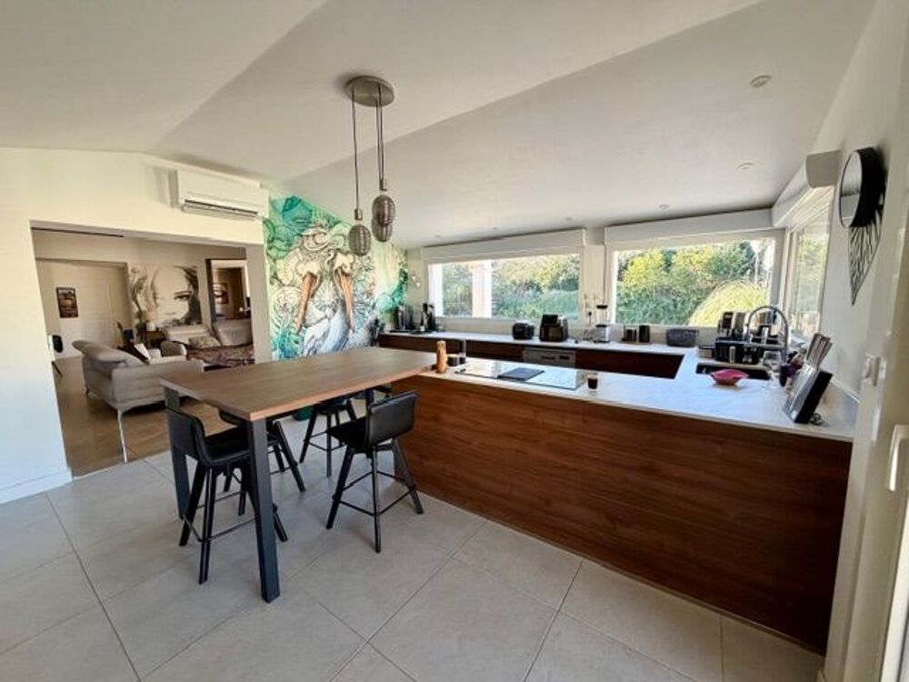Vente Maison Villa avec piscine au calme Saint series