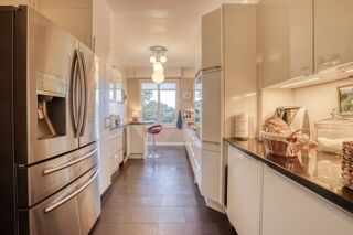  Appartement à louer 6 pièces 188 m²