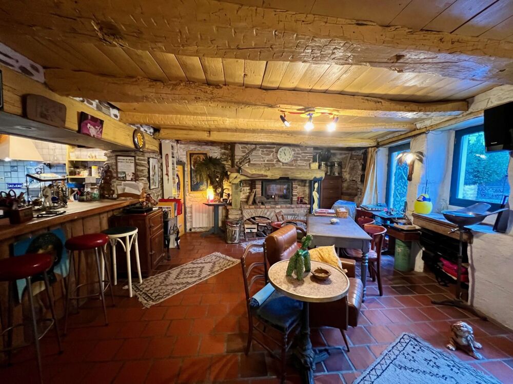 Vente Maison Maison de village avec jardin/cour int�rieur(e) Premian