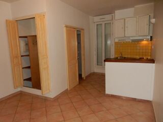  Appartement à louer 1 pièce 25 m²