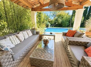 Maison 6 pièces 128 m² · à Vacqueyras · 128 m² · 449 000 €