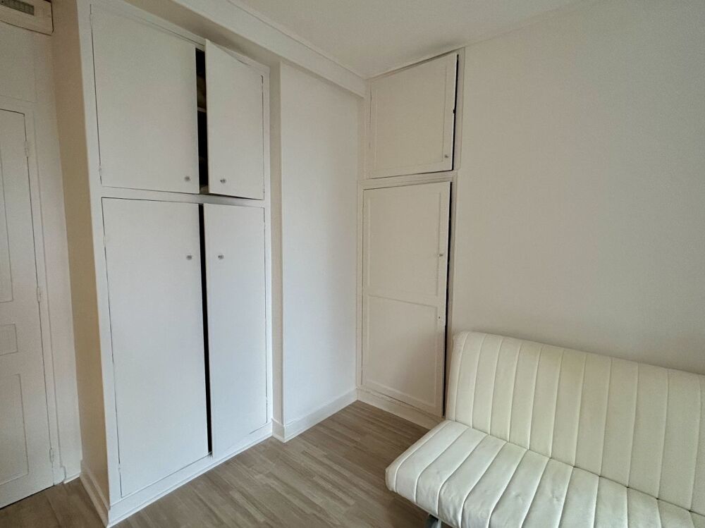 Location Appartement Studio 7ème étage ascenseur Paris 16