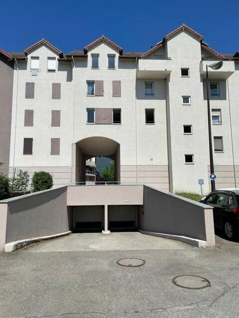  Parking / Garage � louer 1 pi�ce 13 m�