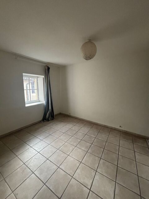  Appartement � louer 3 pi�ces 82 m�