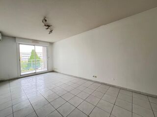 Vente Appartement 2 Pièces TYPE2-TERRASSE-PARKING Marseille 5
